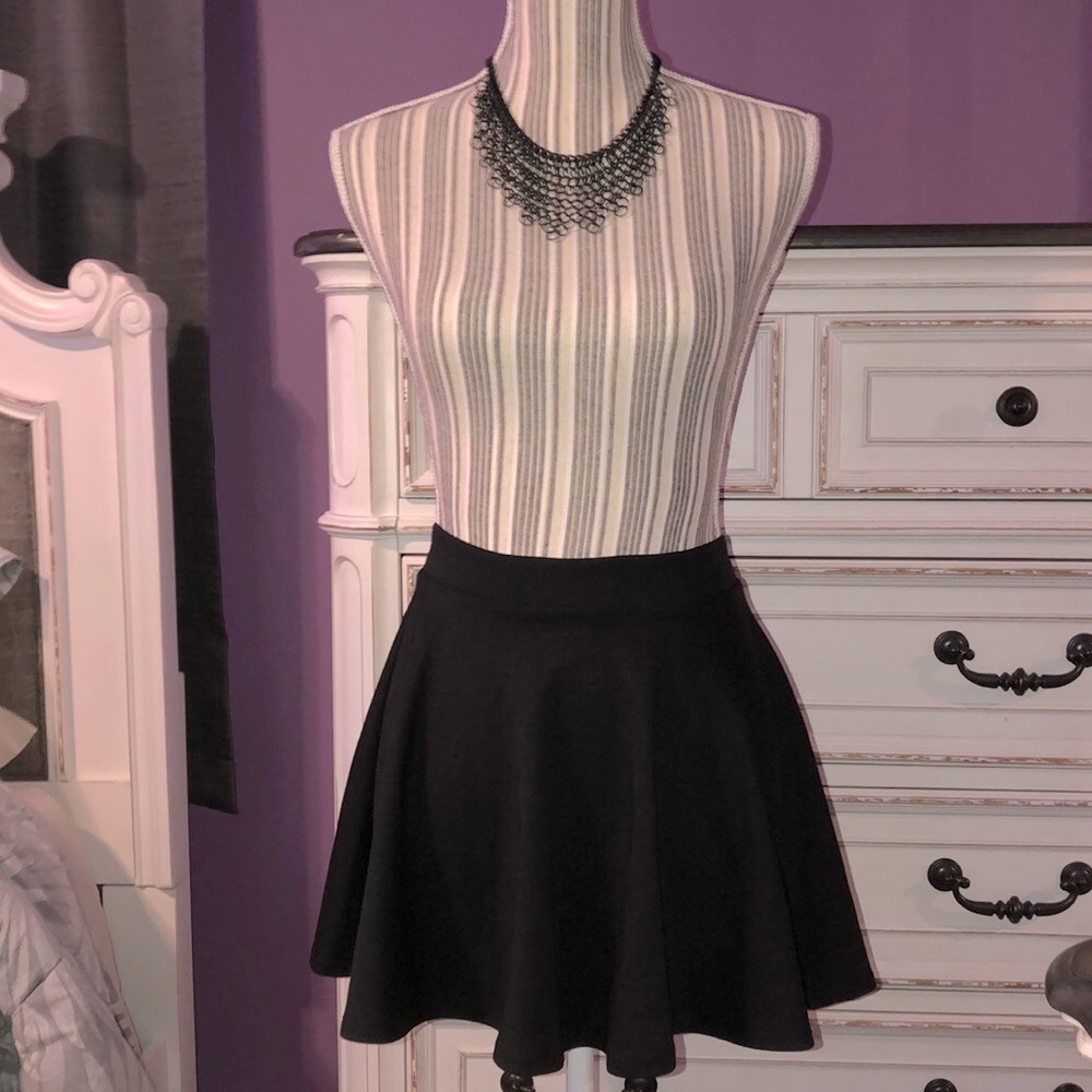 🆑♡VINTAGE SKATER MINI SKIRT♡
